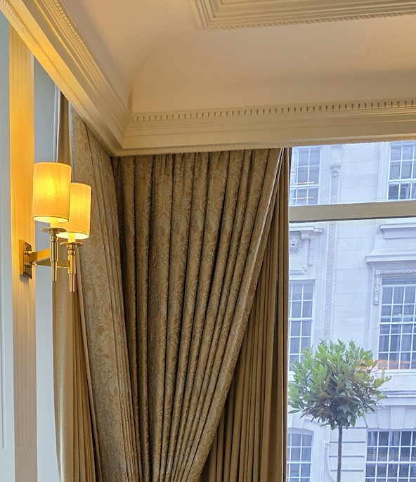 WALL LIGHT ARMY AND NAVY CLUB